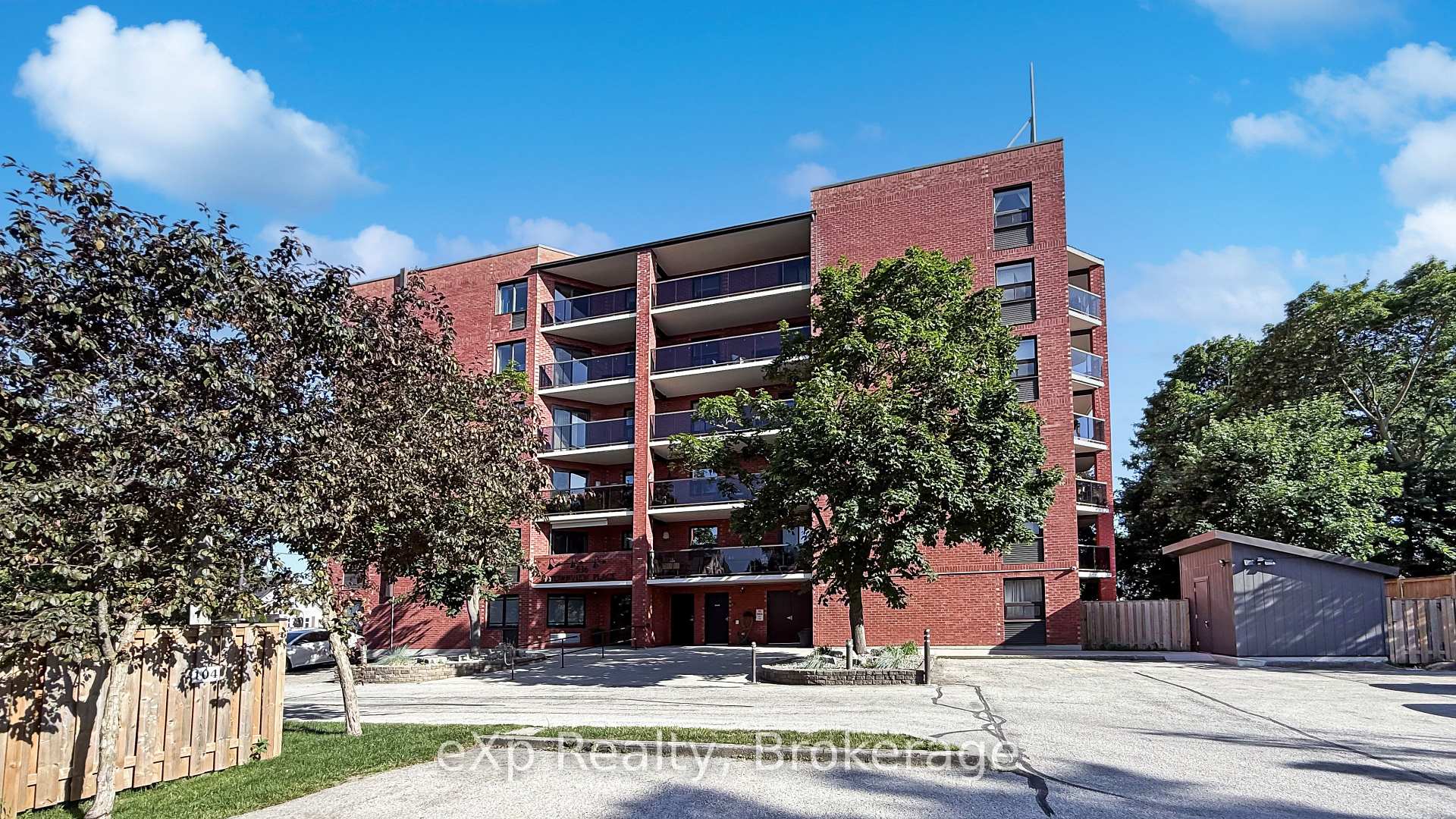 536 11th Avenue 604, Hanover, On N4n 2s4