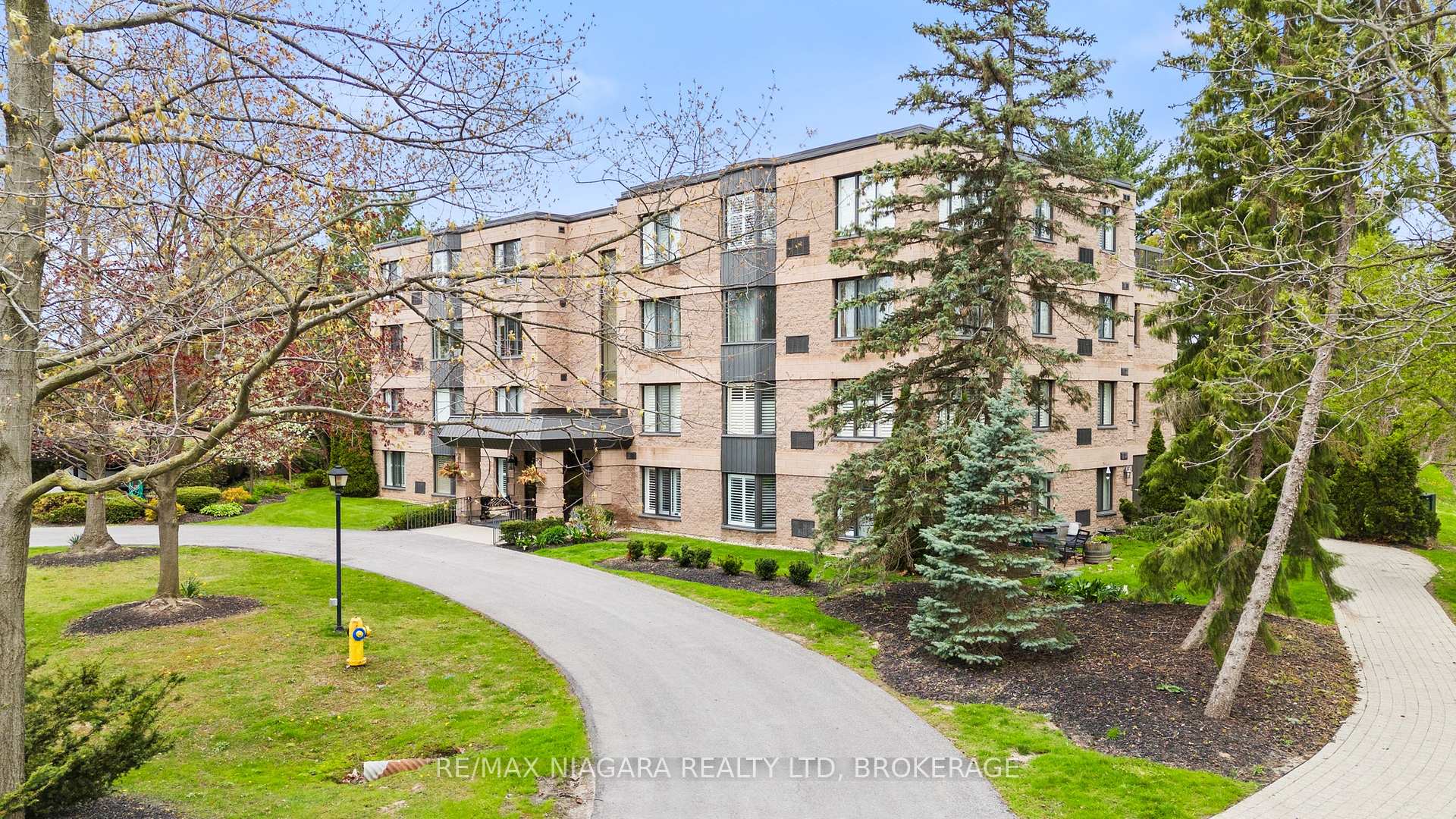 61 Paffard Street 403, Niagara-On-The-Lake, On L0s 1j0