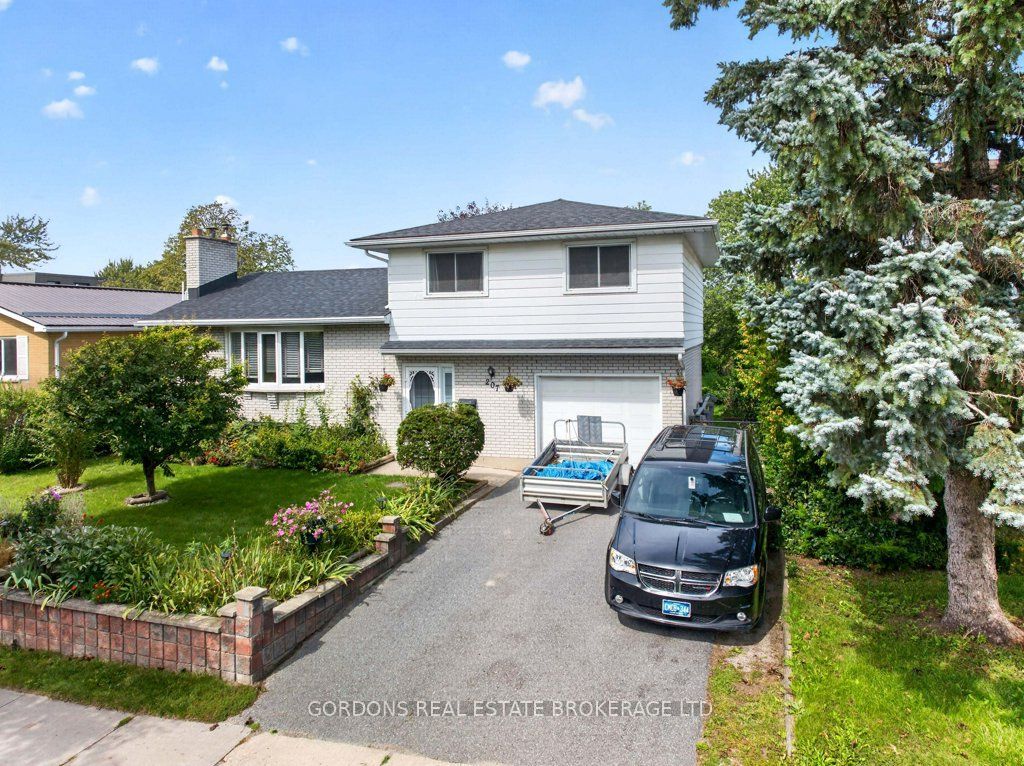 207 Robert Wallace Drive, Kingston, On K7m 1y3