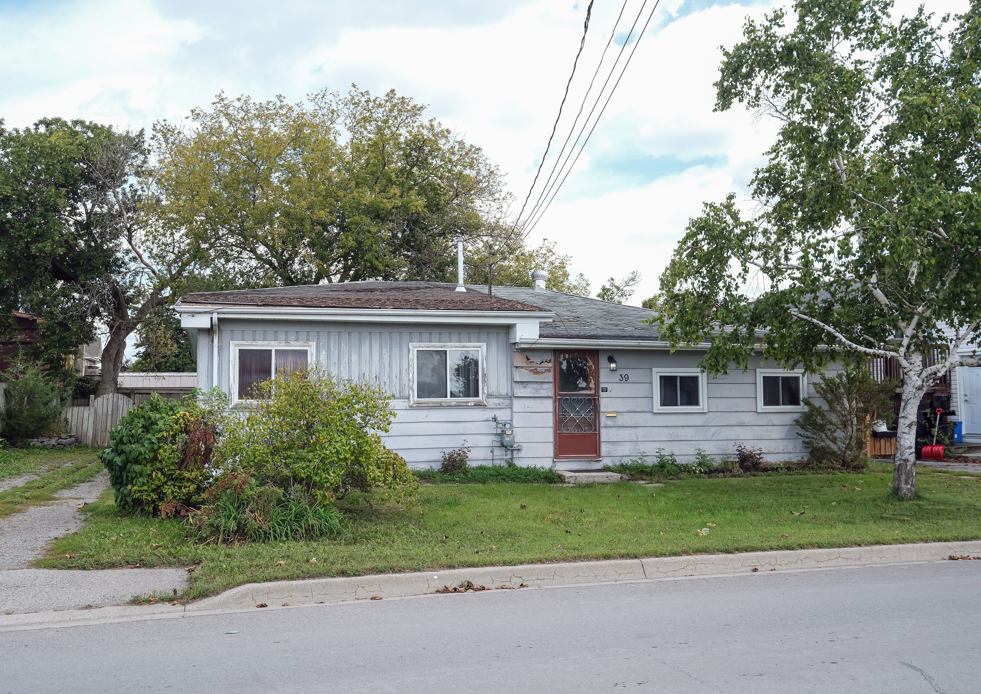 39 Centre Street, Belleville, On K8n 4w7