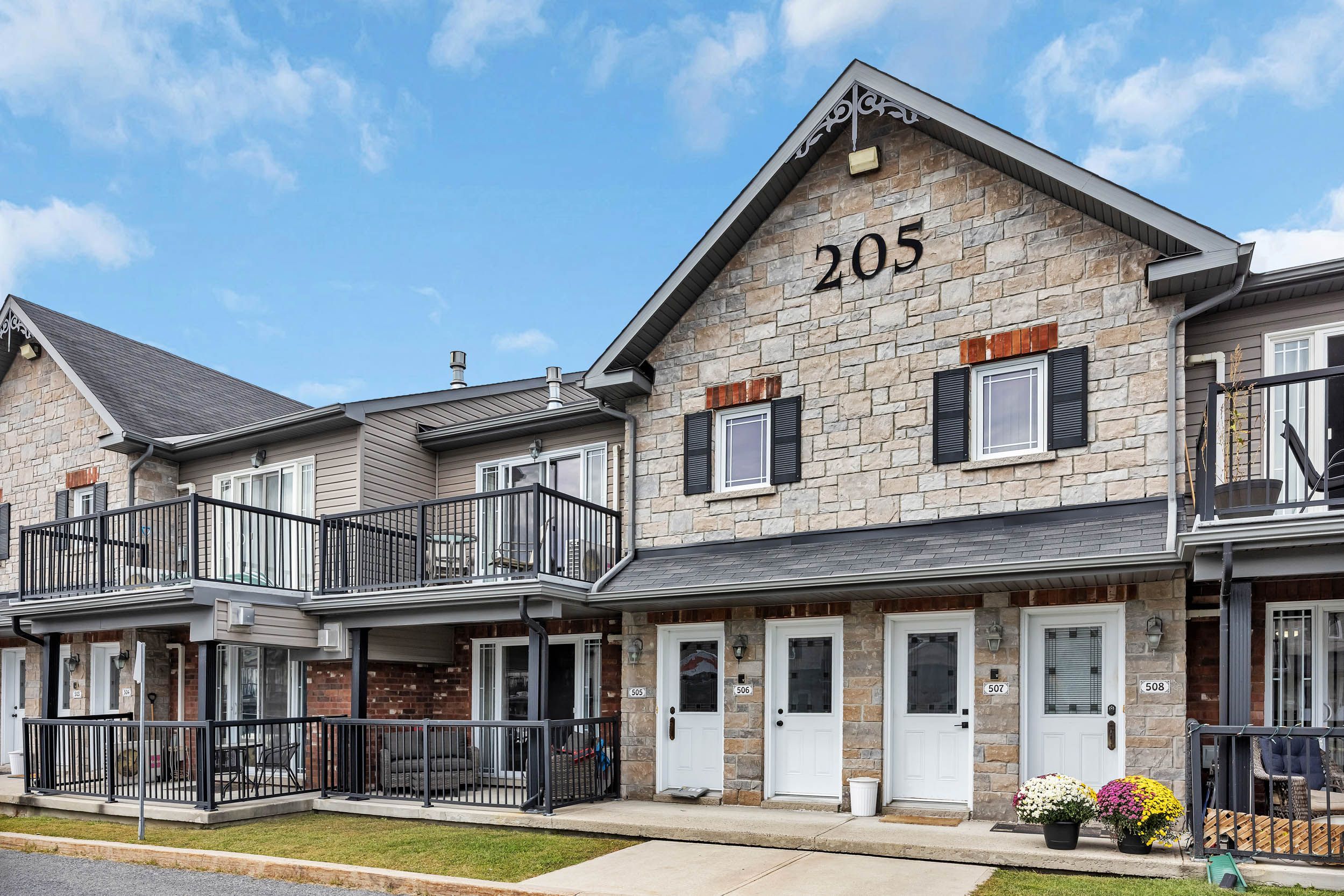 205 Eliot Street 506, Clarence-Rockland, On K4k 0g4