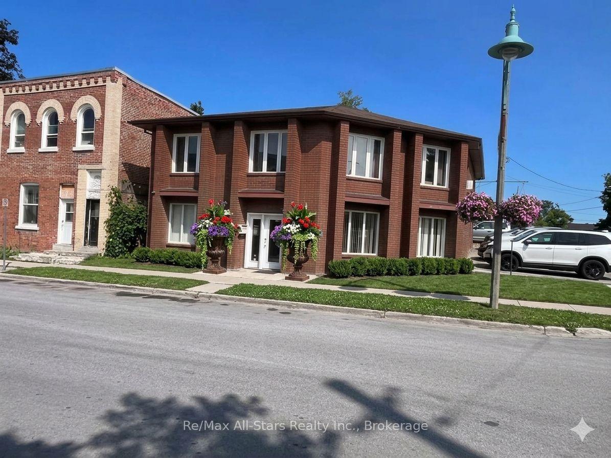 82 King Street, Kawartha Lakes, On K0m 2t0