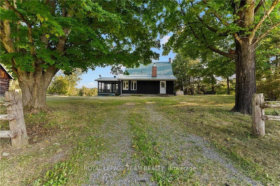 105 Halliday Creek Road, Greater Madawaska, On K0j 1h0