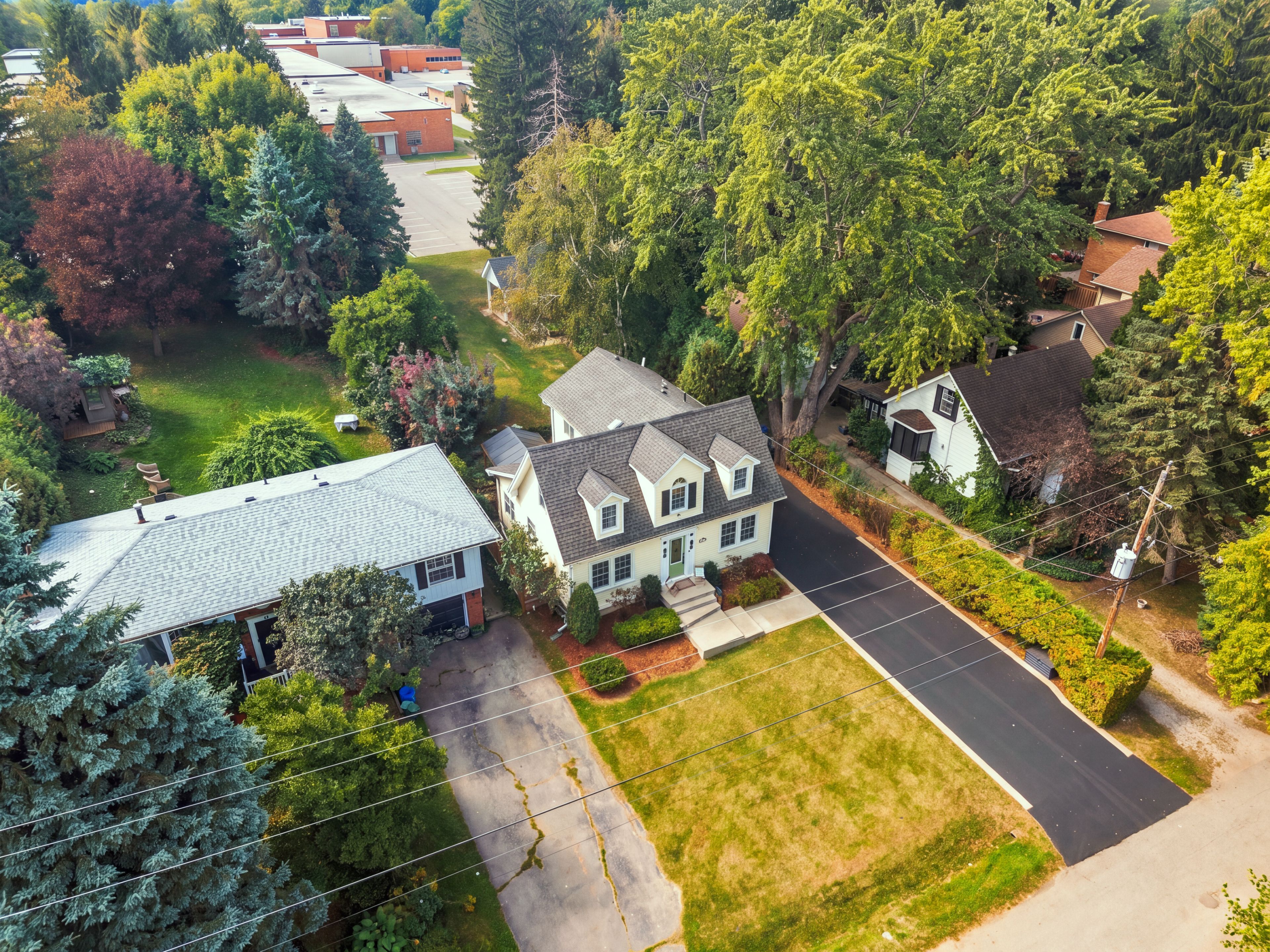 40 Valleyview Drive, Hamilton, On L9g 2a5