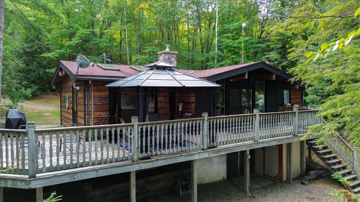 1827 Mcgillvray Road, Highlands East, On K0l 1m0
