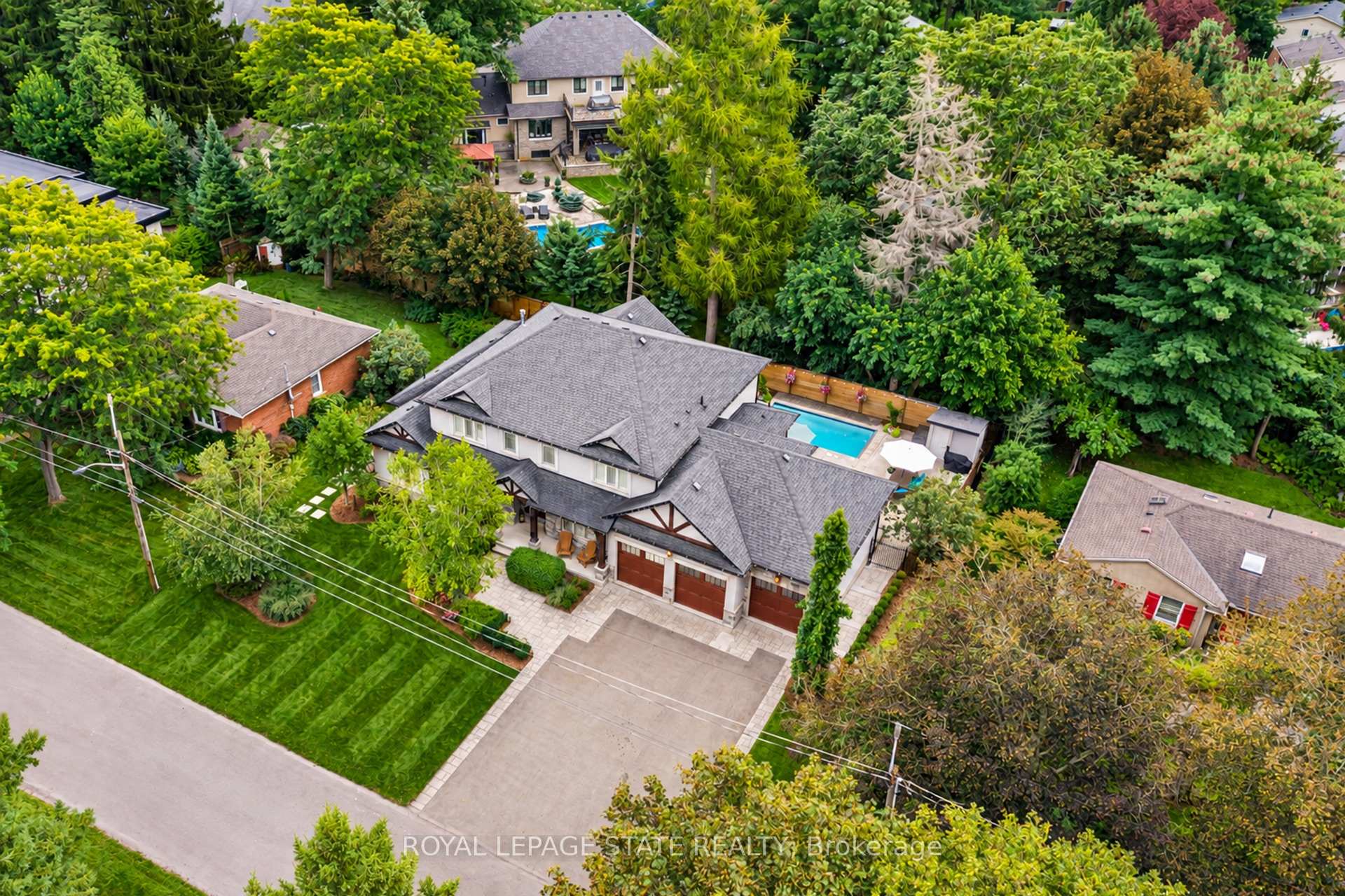 60 Parker Avenue, Hamilton, On L9g 1a7