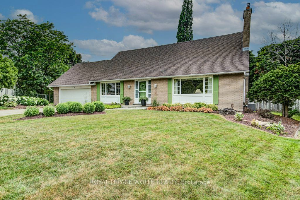 97 Somerset Crescent, Waterloo, On N2l 1n1